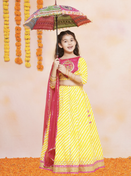 Yellow Leheriya Printed Lehenga & Pink Embroidered Choli with Dupatta - Image 5